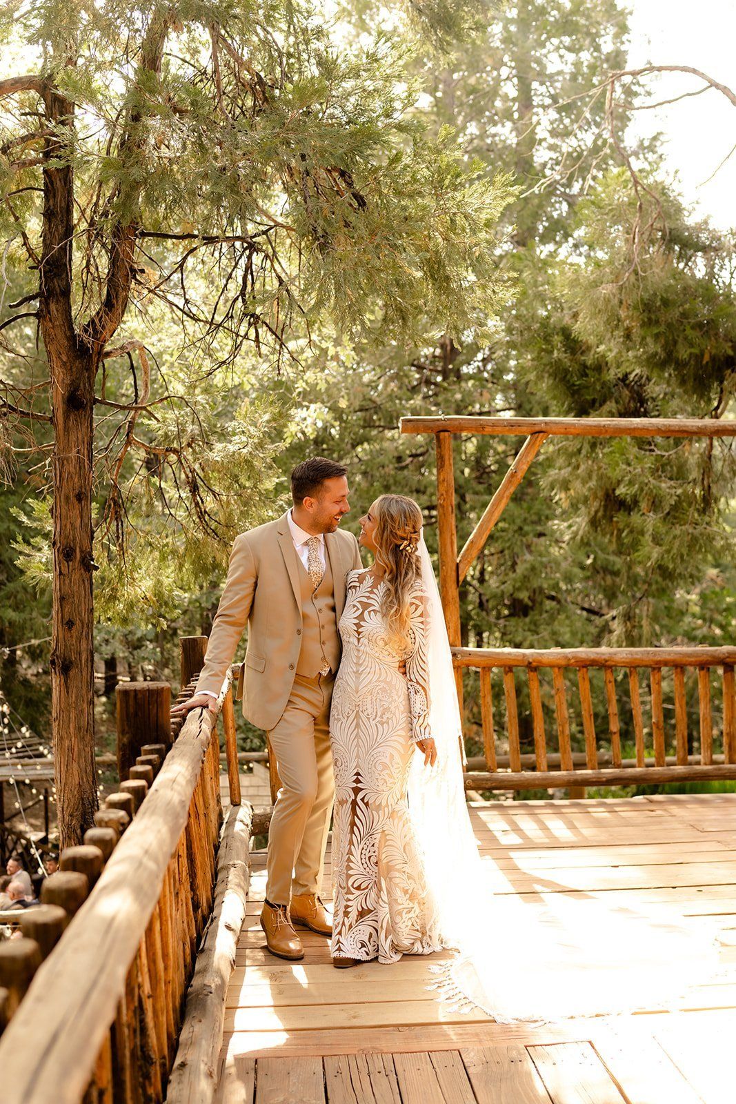 storybook cottage was the perfect spot for getting ready for lake arrowhead wedding