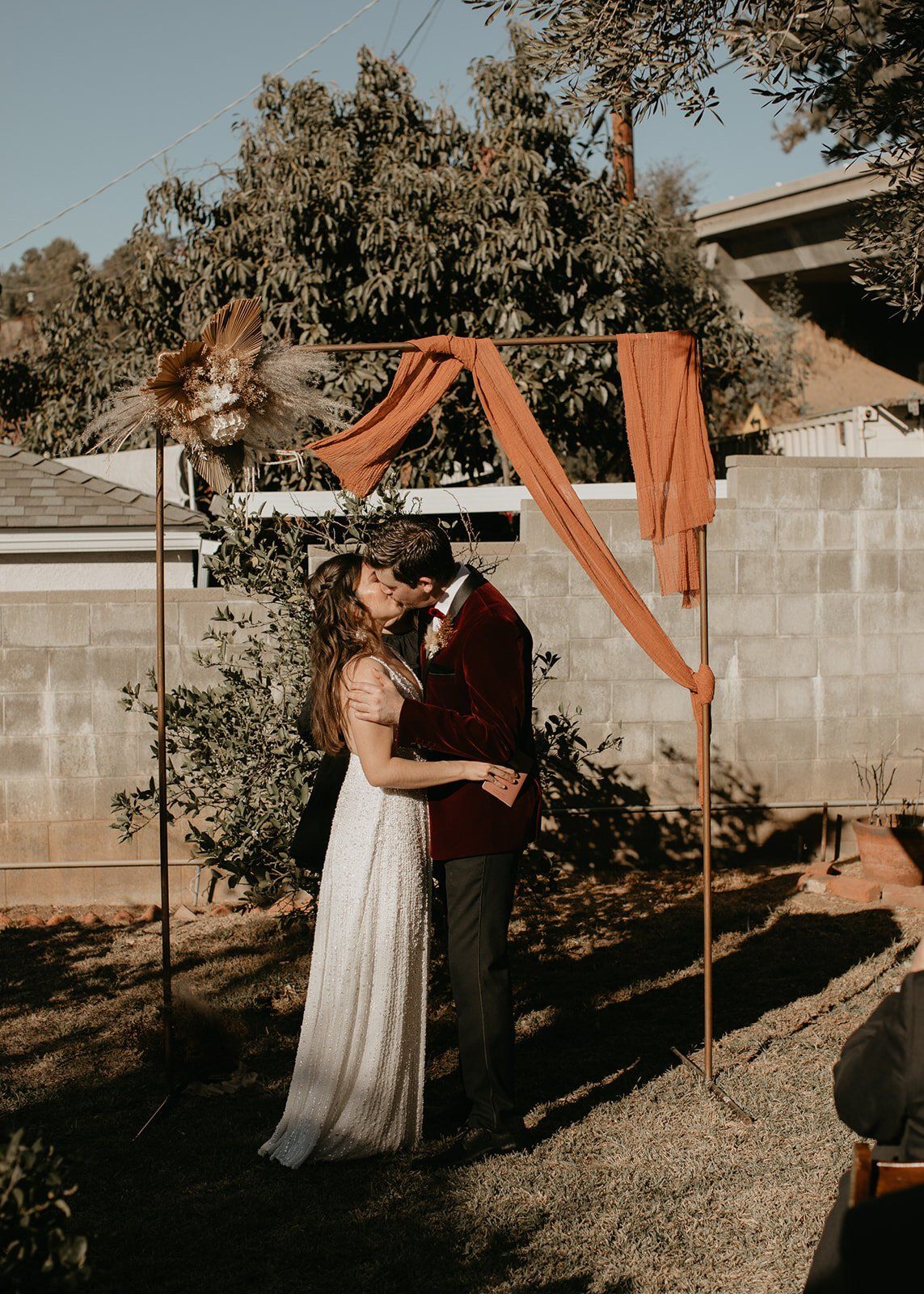 boho elopement planned in bride's echo park backyard