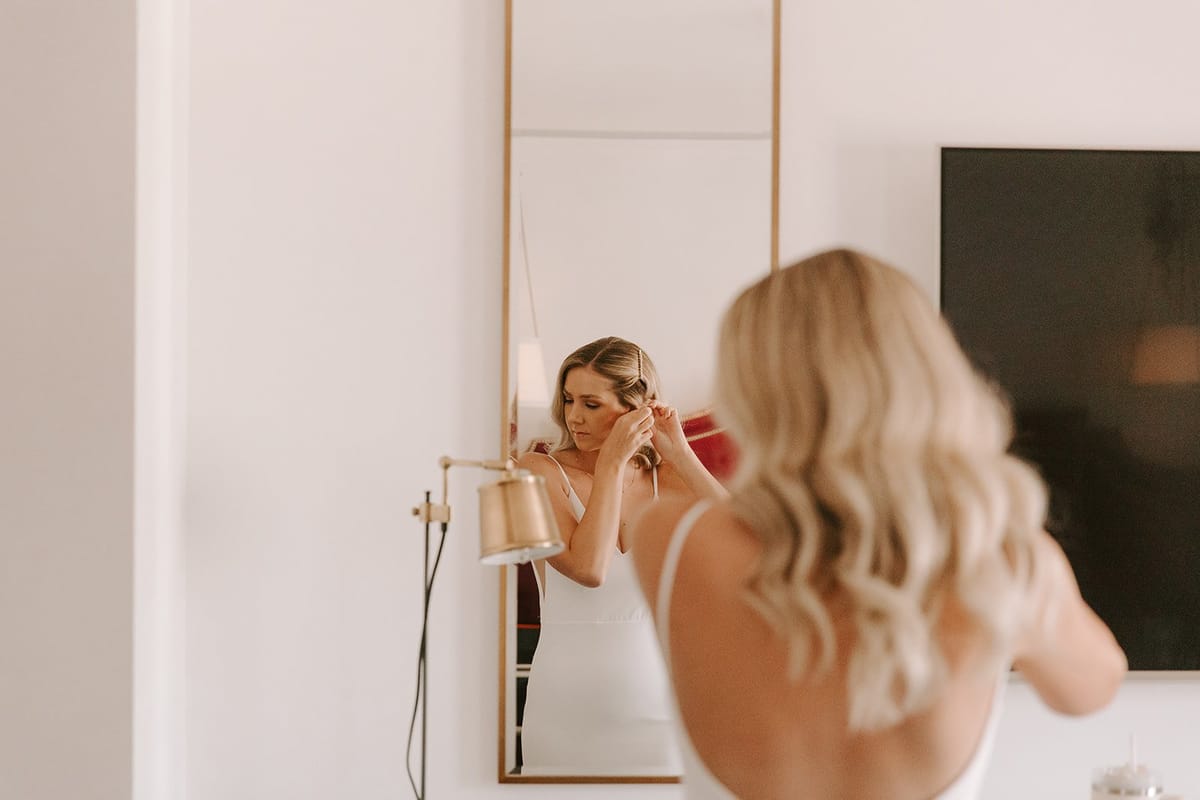 old hollywood waves make for the perfect wedding day hairstyle