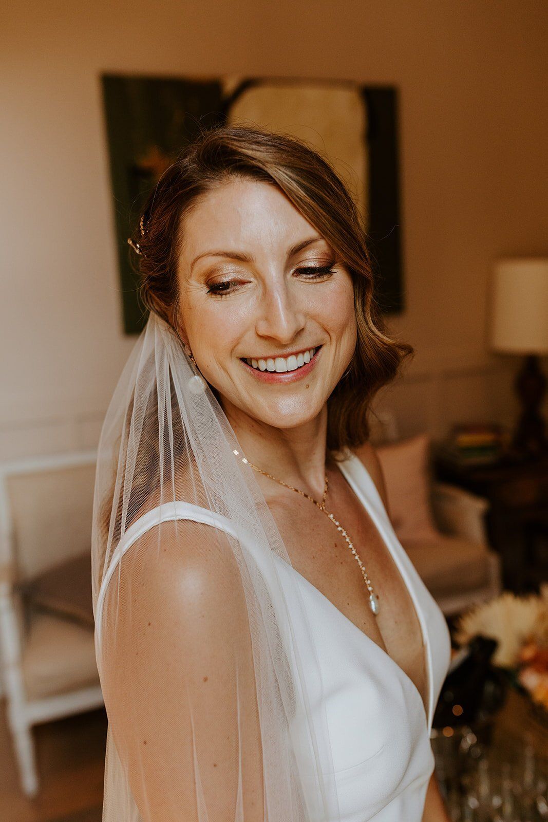 gold bronze eye look for this california bride