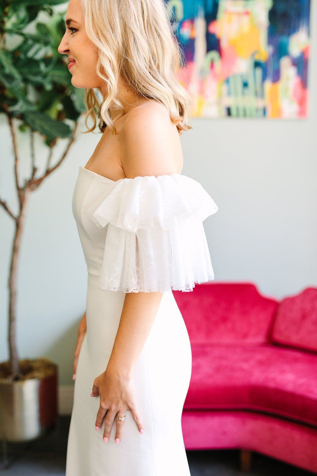 bride gets ready for her destination wedding at the fig house