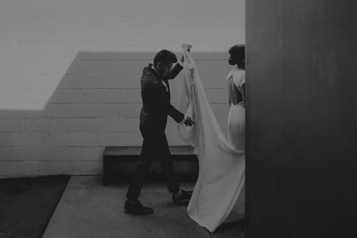 bride and groom get ready for their los angeles wedding ceremony