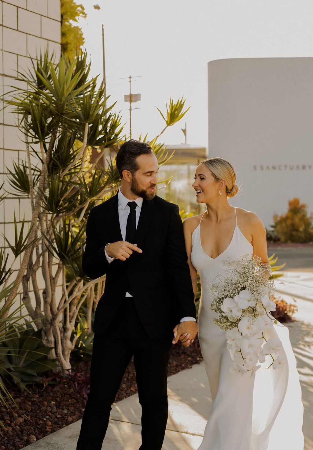 modern wedding planned by LA couple 