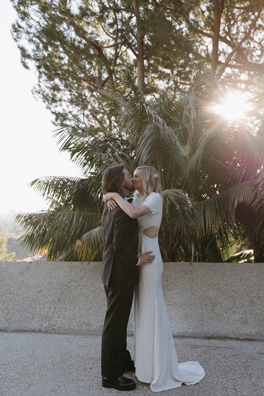 sheats-goldstein-residence-wedding-getting-ready-santa-monica-proper-hotel-wedding-photography-los-angeles-elopement-1321.jpg
