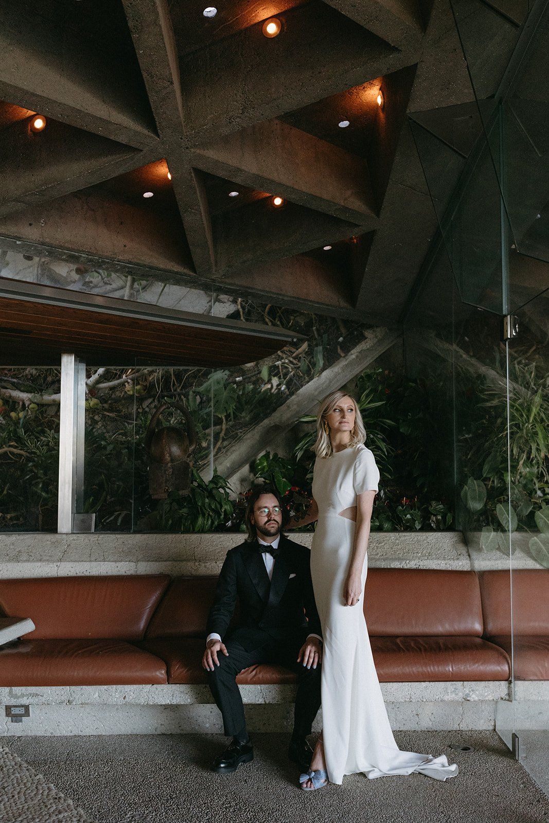 couple elopes at the epic Sheats–Goldstein Residence in beverly hills