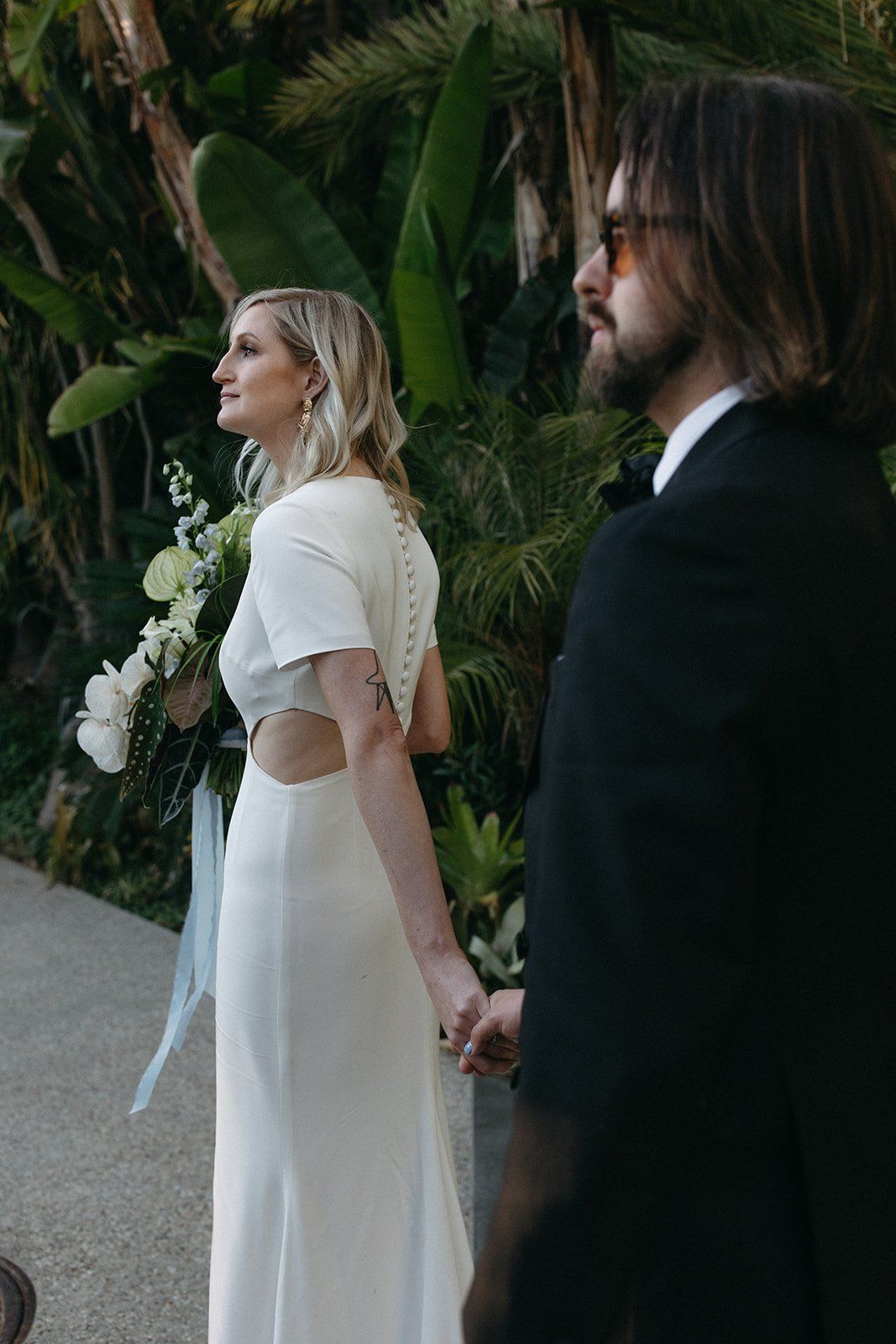 sheats-goldstein-residence-wedding-getting-ready-santa-monica-proper-hotel-wedding-photography-los-angeles-elopement-2014.jpg
