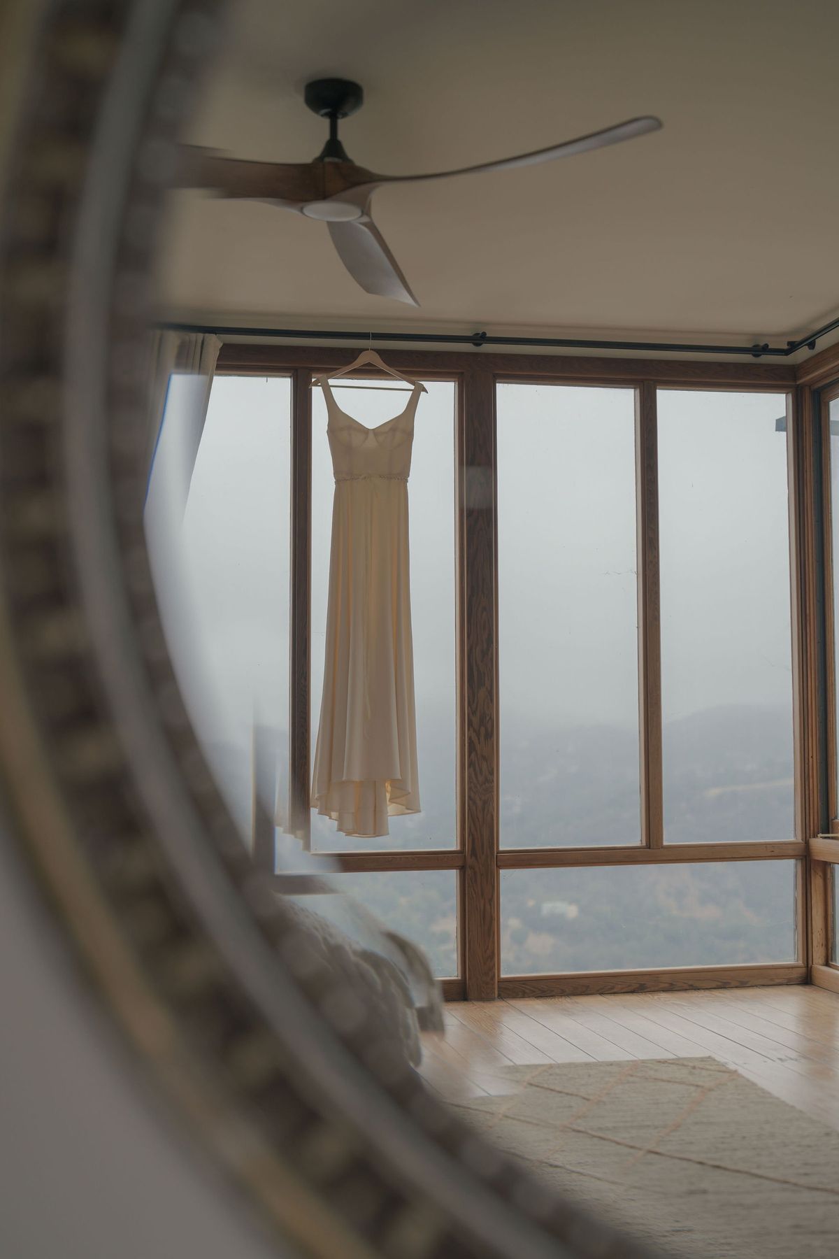 this unique topanga airbnb was the perfect getting ready spot for bride and groom before their malibu beach wedding ceremony