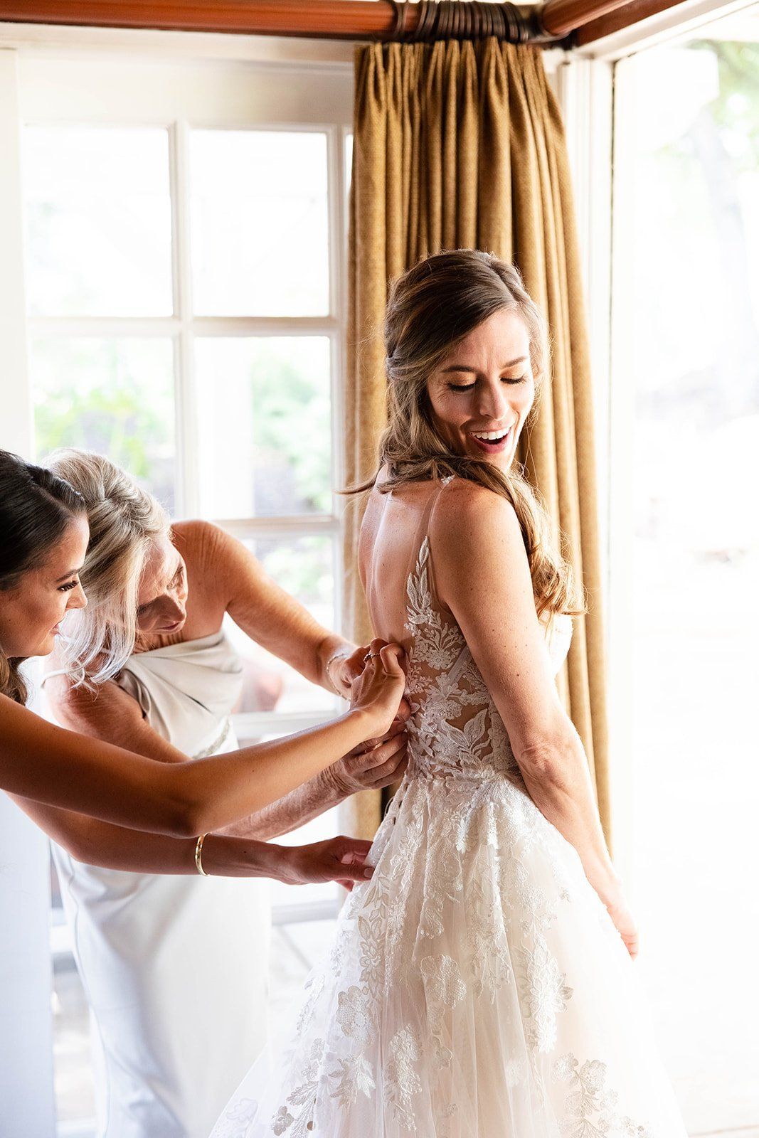Alexa + Ryan_s Wedding Photos GETTING READY _ Erin Marton Photography-82.jpg