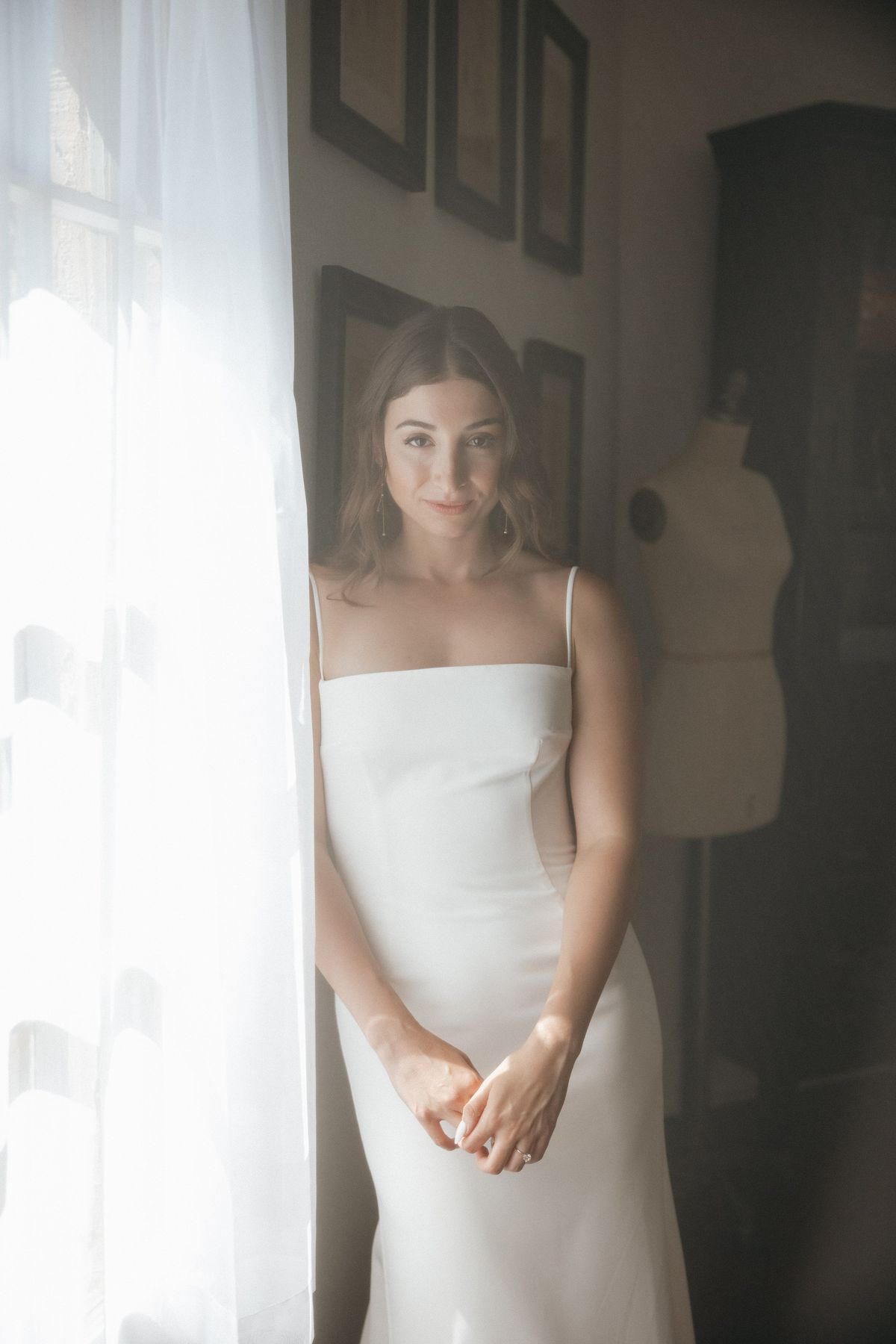 natural and effortless hair and makeup look for this LA bride