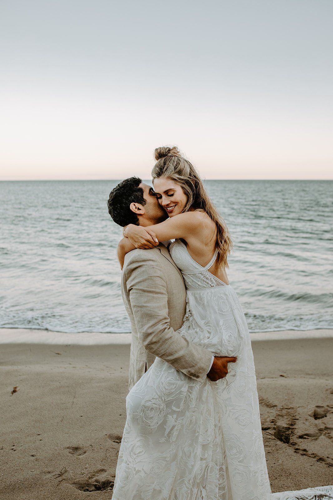 dreamy malibu wedding photos on the beach