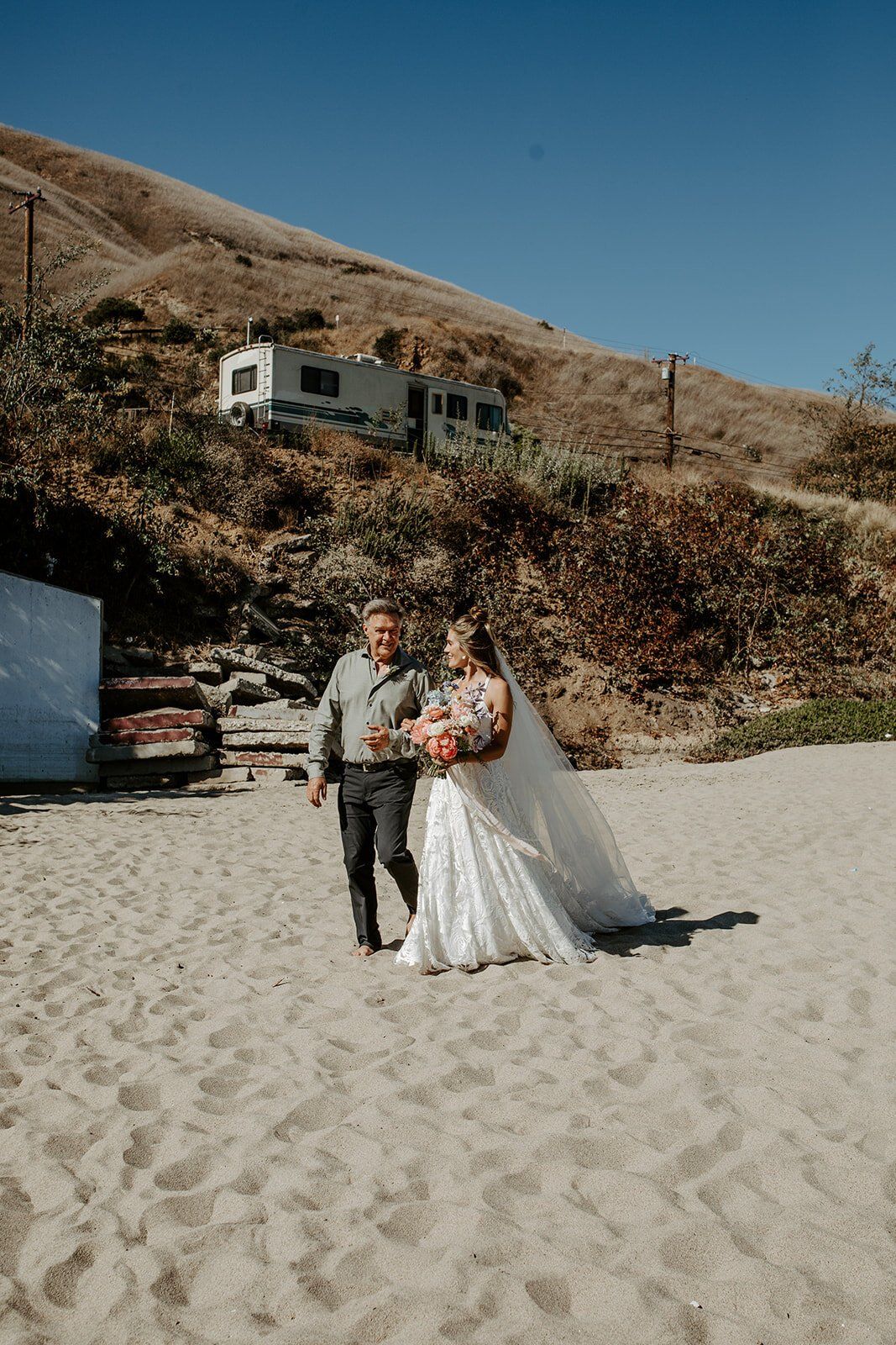 oceanside malibu beach wedding ceremony
