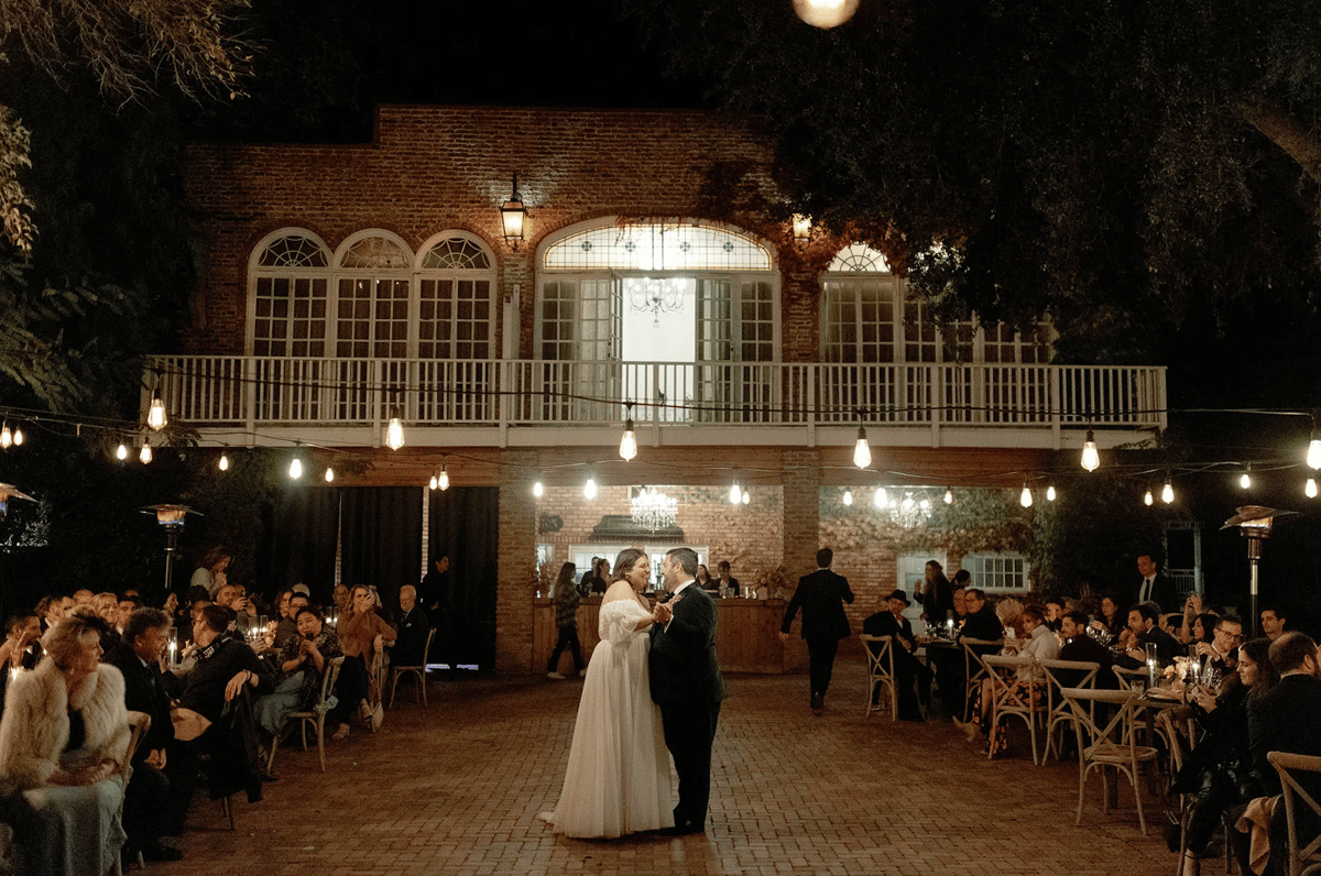LA couple get married at the 1880 union hotel in los alamos