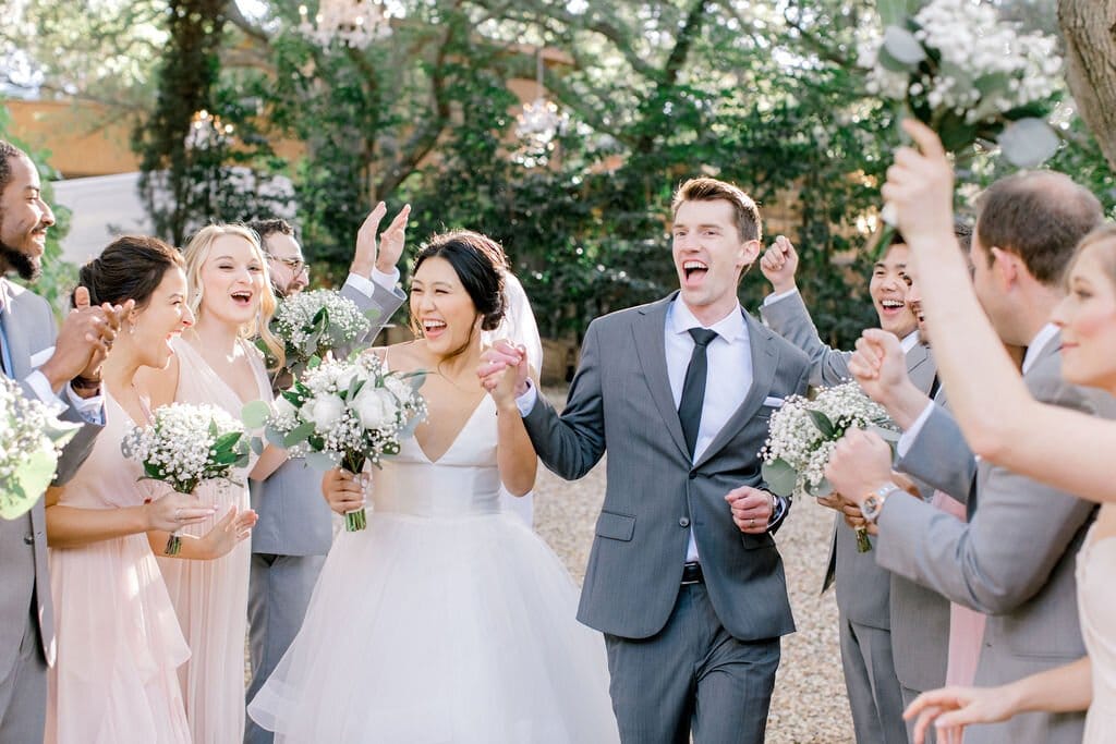 calamigos ranch wedding makes for classic and chic photos