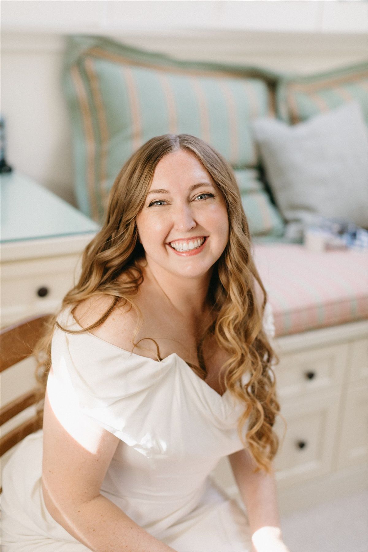 wedding photographer plans chic and intimate garden party style wedding in an LA backyard