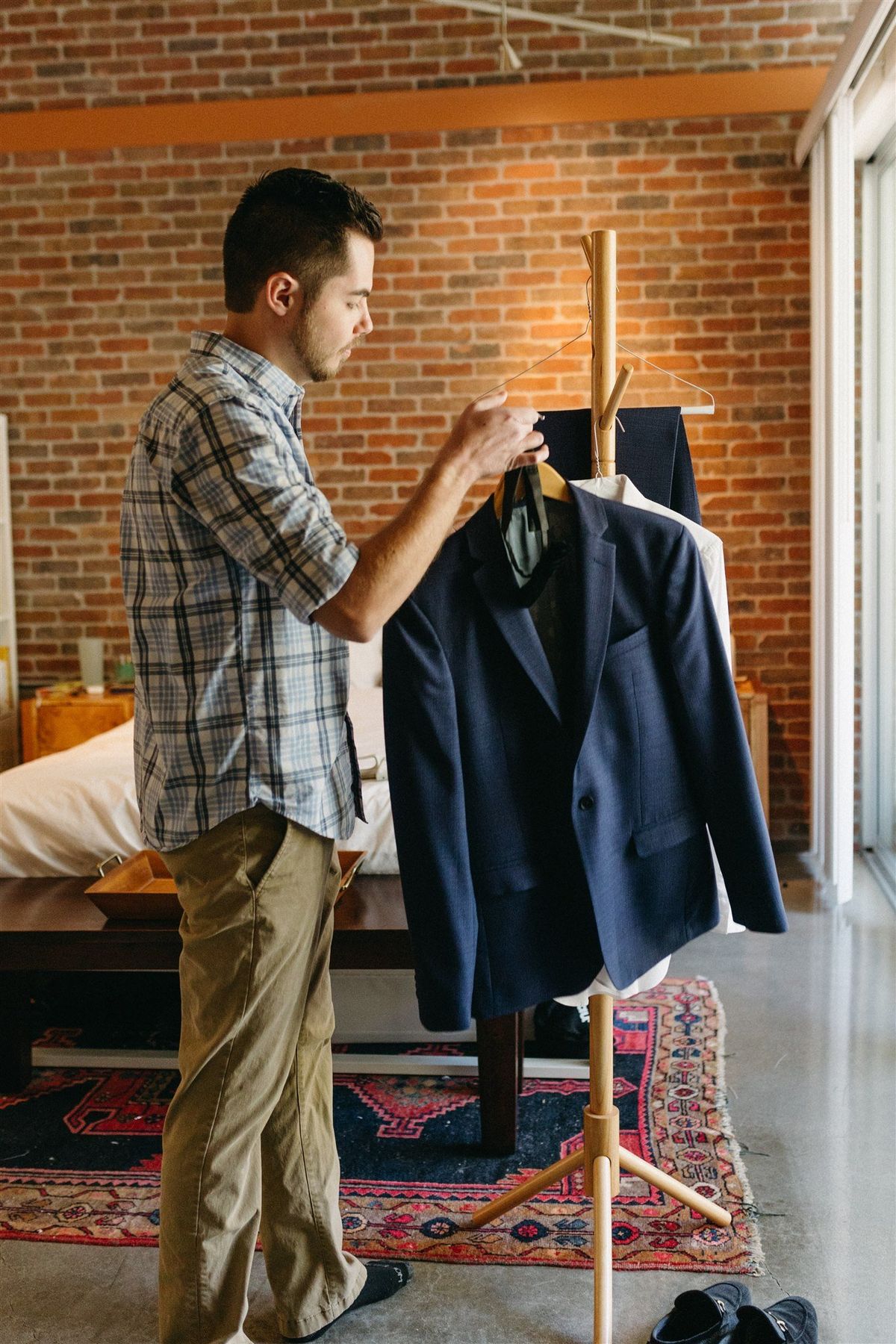 Gibson-Getting Ready-57.jpg