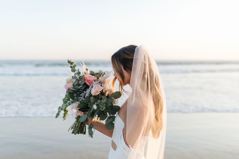 Summer wedding at Malibu West Beach Club