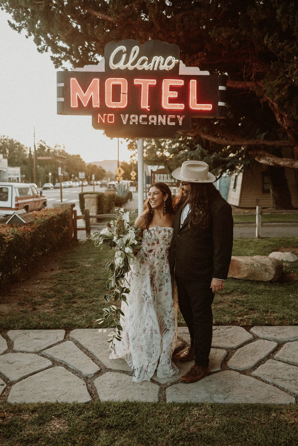 “This Backyard Wedding Had a Surprise Proposal That The Bride Didn’t See Coming!” Published in Green Wedding Shoes
