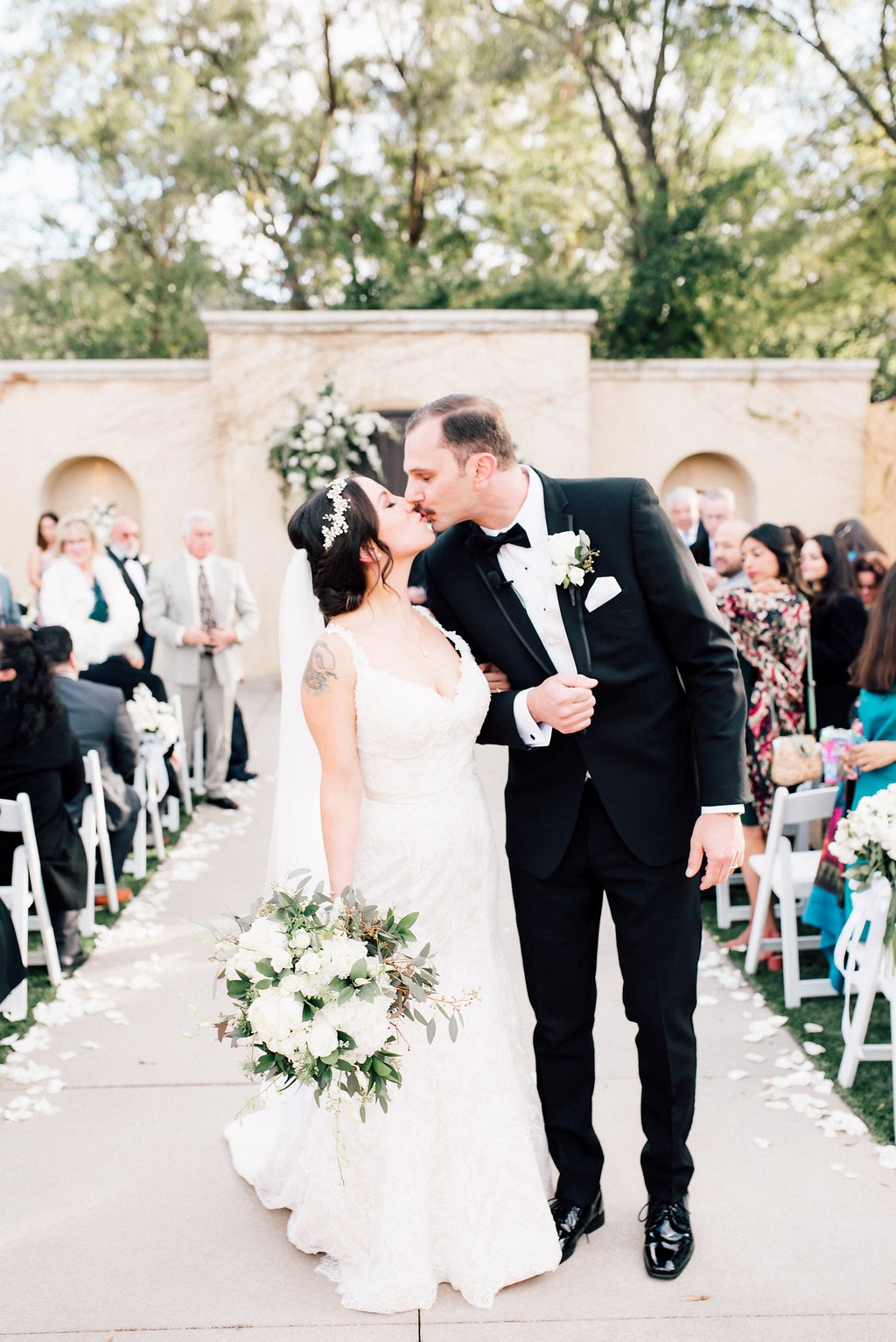 “A Los Robles Greens Thousand Oaks Garden Wedding” Published in The Overwhelmed Bride